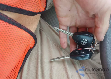 2009 Toyota Camry Le из США, поврежденный, VIN 4T4BE46K59R122998